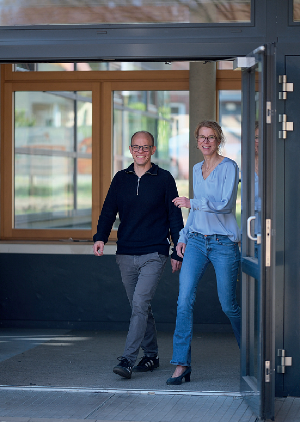 Monika Steinhauer als Schulleiterin und Tillmann Schneider als Leiter des Zentrums für unterstützende Pädagogik